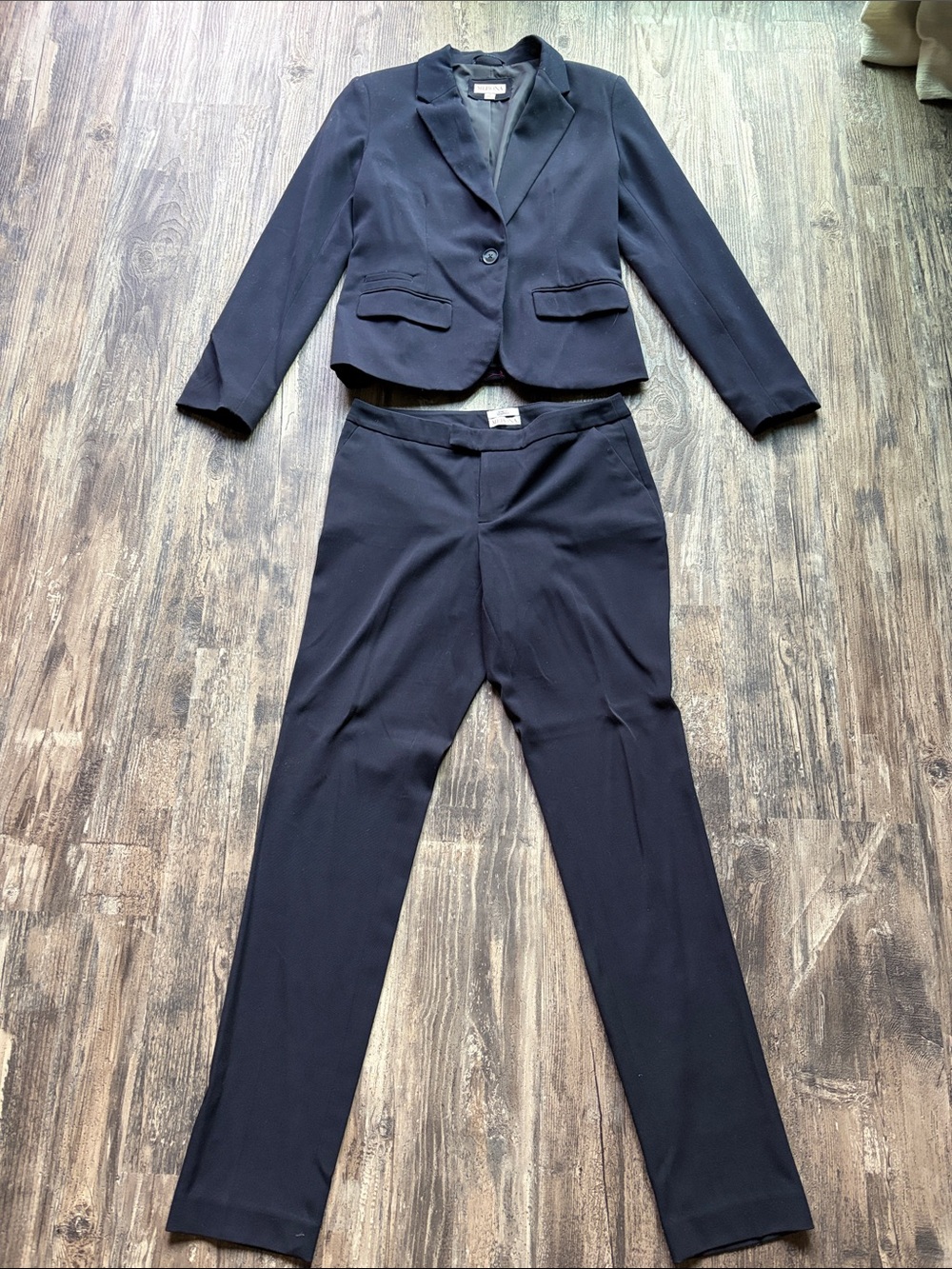 Merona Women’s navy blue  Career Blazer & Pants Suit Set